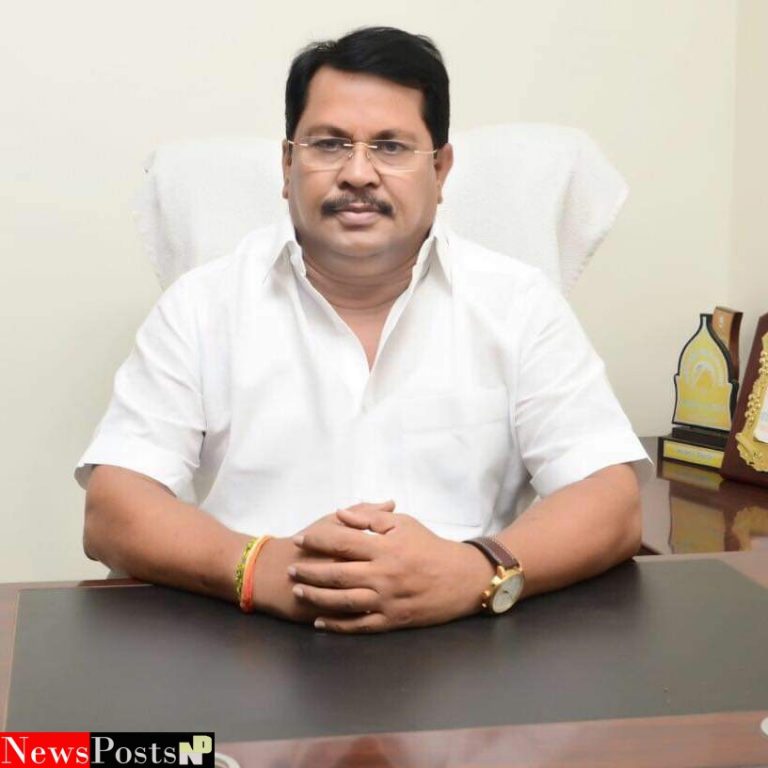 तलाठी, ग्रामसेवक यांनी मुख्यालयी रहावे