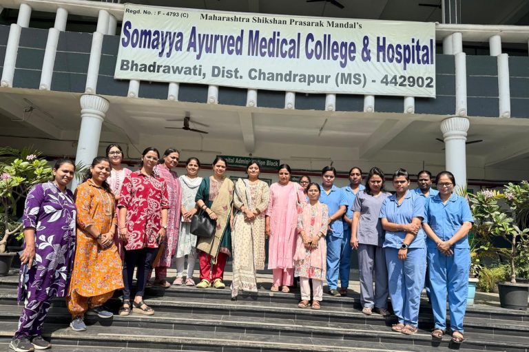 सोमय्या आयुर्वेदिक मेडीकल कॉलेज आणि हॉस्पिटल भद्रावती येथे मातृदिन साजरा